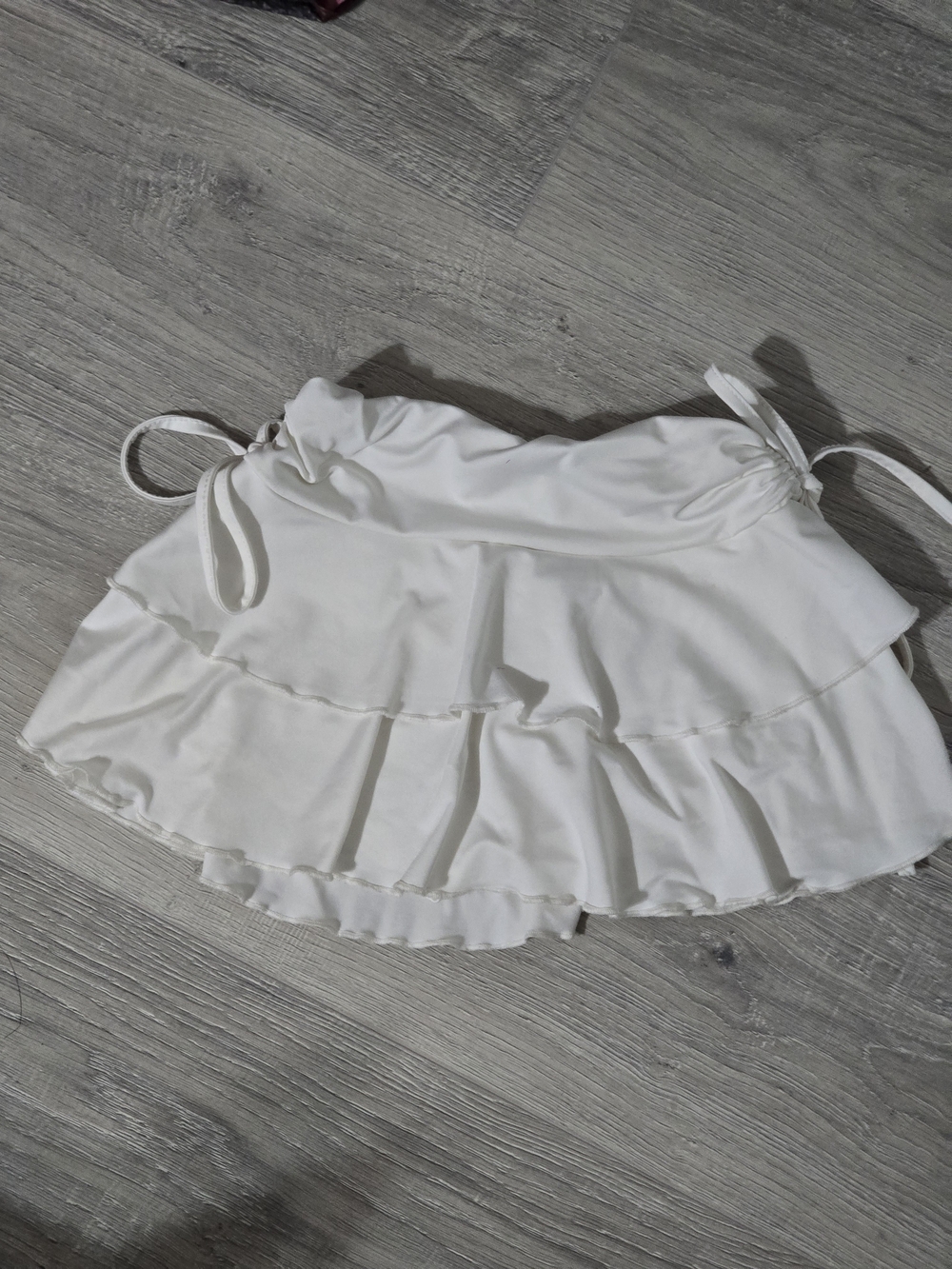 SHEIN White Tiered Ruffle Mini Skirt with Side Ties